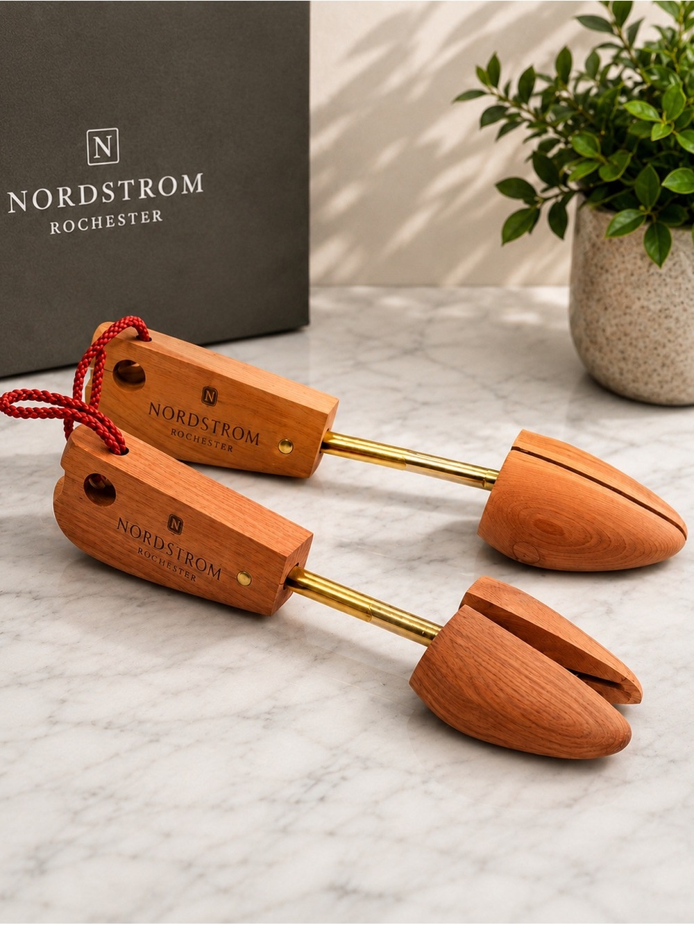 Rochester Shoe Tree Co Cedar Wooden Shoe Trees Women’s Size Medium Nordstrom